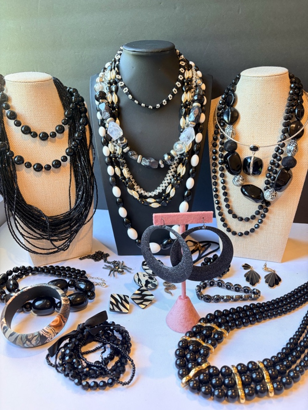 Vintage black n white bundle 14necklaces, 3 bracelets, 4 earrings ,  1 brooch